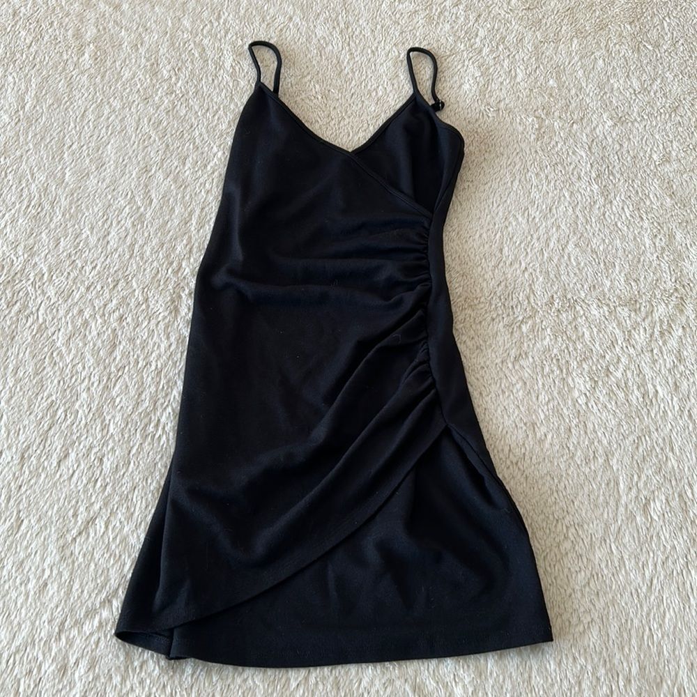 Forever 21 mini dress black size medium